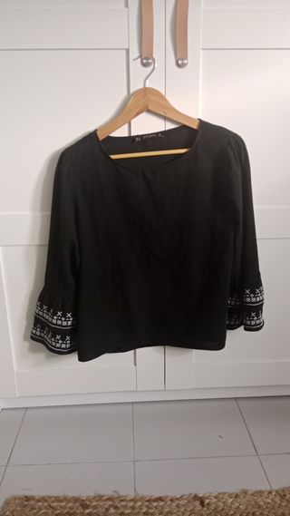 Blusa negra