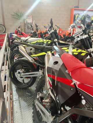 FANTIC XEF 125cc 4T Performance 25 Oferta