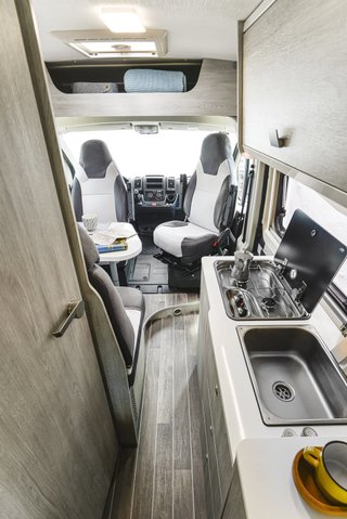 Alquiler Furgoneta Camper Van