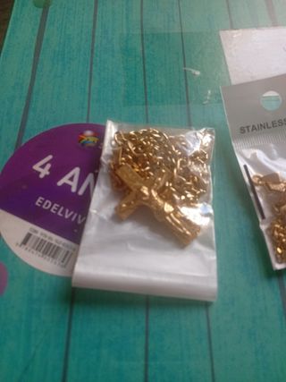 Vendo cadena con crucifijo de acero quir