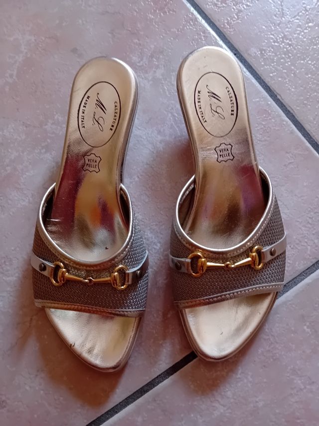 Ciabattina con tacco basso 