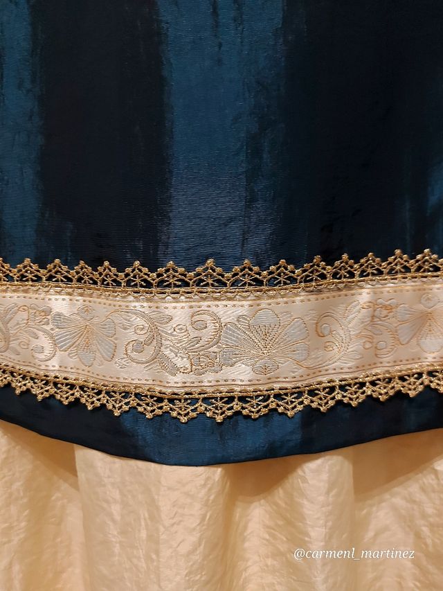 Delantal baile  indumentaria