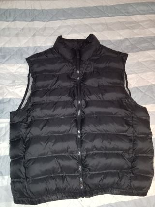 Chaleco sin mangas Zara 