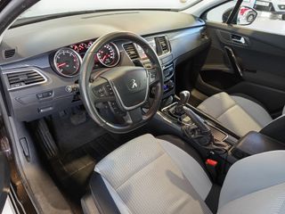 Peugeot 508 SW 2015