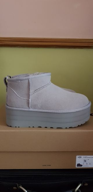 Ugg ultra mini plataforma nuevas 😊💓