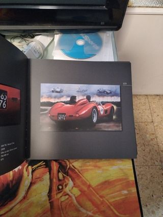 Libro de arte FERRARI NON SOLO ROSSE Numerado