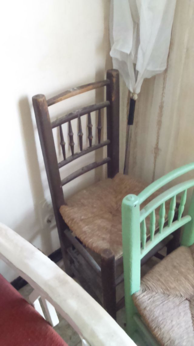 Silla de madera antiguas