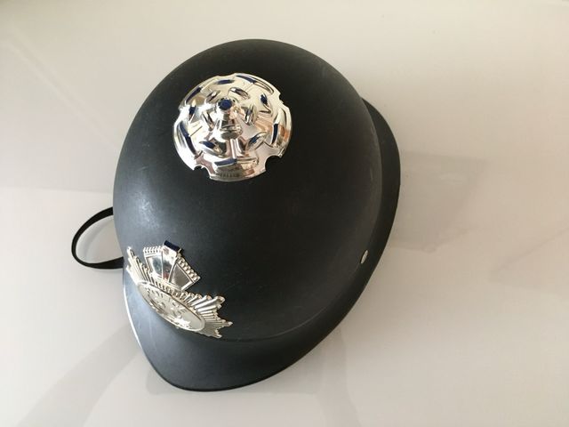 Casco policia inglesa