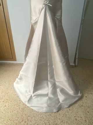 Vestido de novia beige Pronovias Vintage