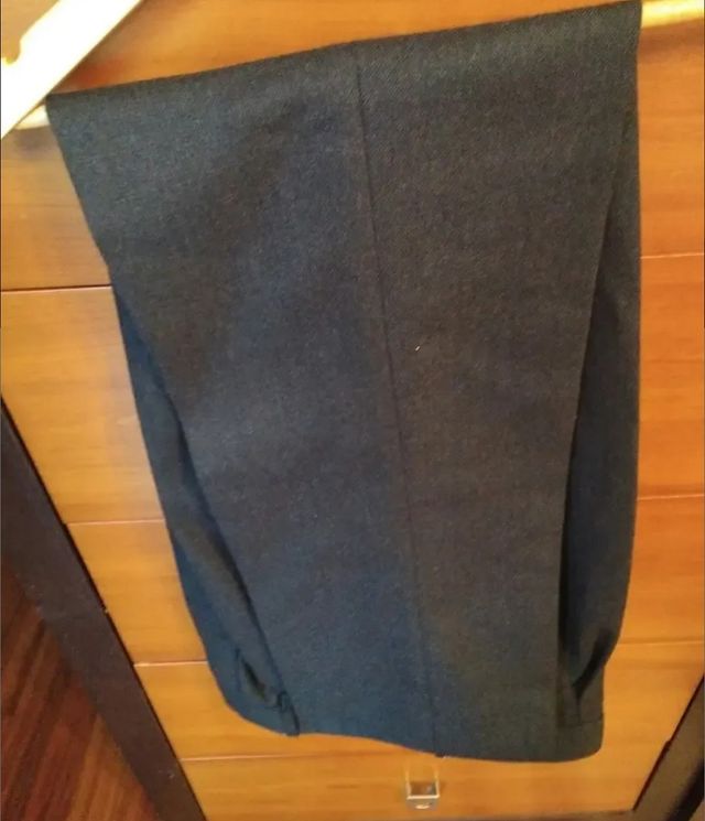 **Pantalón caballero invierno de vestir. Talla 44.