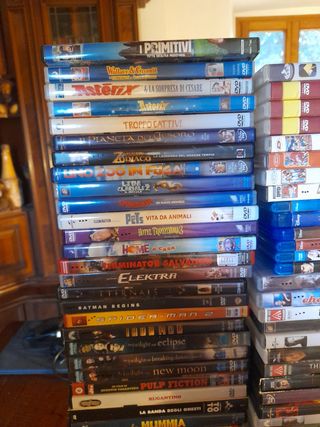 4 dvd per 10.00