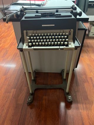 maquina de escribir olivetti linea 98