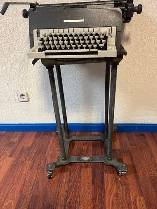 maquina de escribir olivetti linea 98