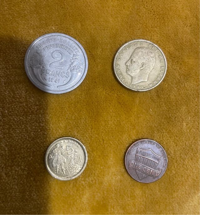 LOTTO 5 BANCONOTE 4 VALUTE ECUADOR/LIBANO/ORIGINALI