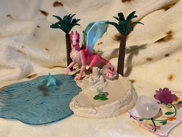 Schleich 42436 Bayala Isla del dragón con tesoro