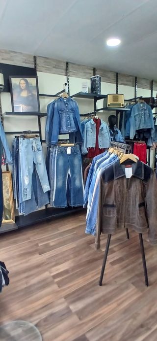 Venta traspaso tienda de ropa de segunda mano