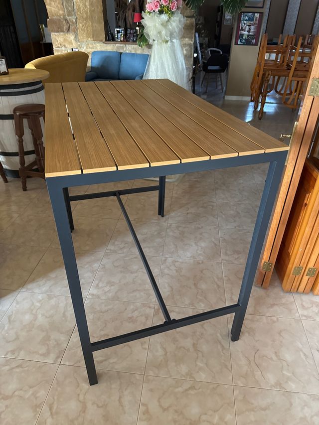 Mesa exterior jardin