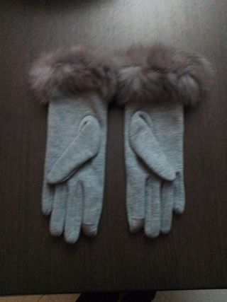 Guanti con pellicciotto, grigio.