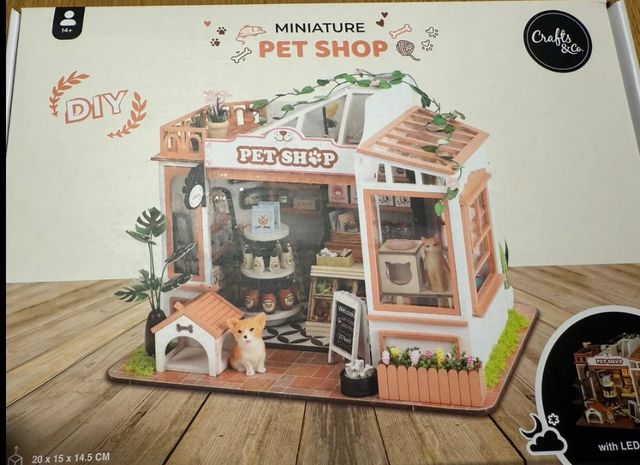 DIY Miniature Pet Shop