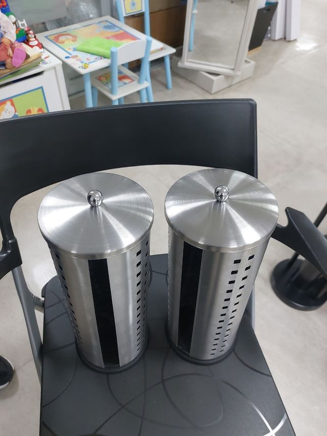 Depósito para rollos de papel