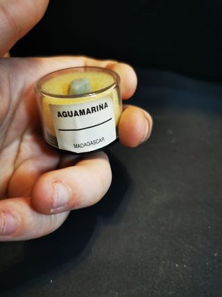 Mineral de colección aguamarina