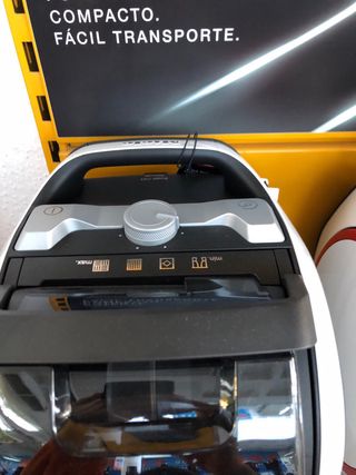 Aspirador sin Bolsa Miele Boost CX1