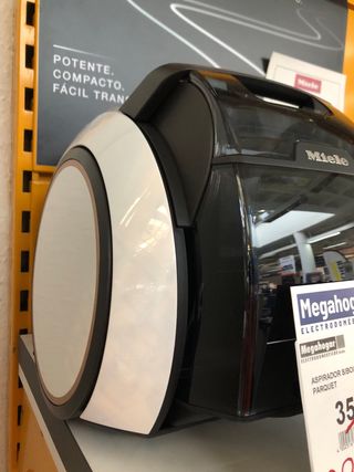 Aspirador sin Bolsa Miele Boost CX1