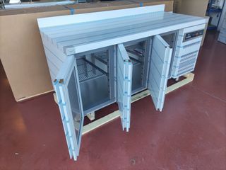 MESA FRIA 3 PUERTAS GN MARCA CORECO