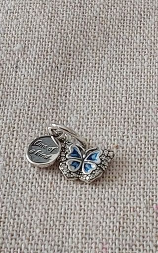Colgante doble mariposa azul plata
