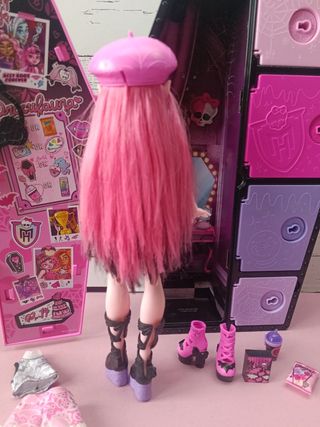 Muñeca Draculaura skulltimate secrets 
