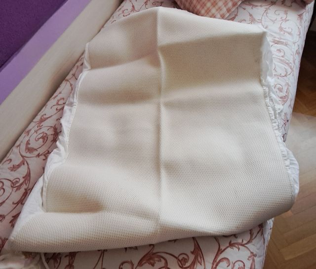 Protector cuna cama y almohada 3D