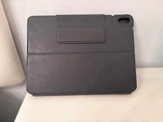 Teclado para ipad pro 11” logitech para piezas