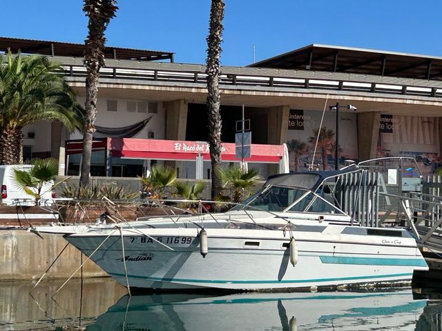 Barco Motor Chris Craft Amerosport 284