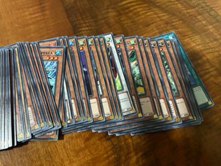 Lotto 100 comuni Arsenale Nascosto YUGIOH!