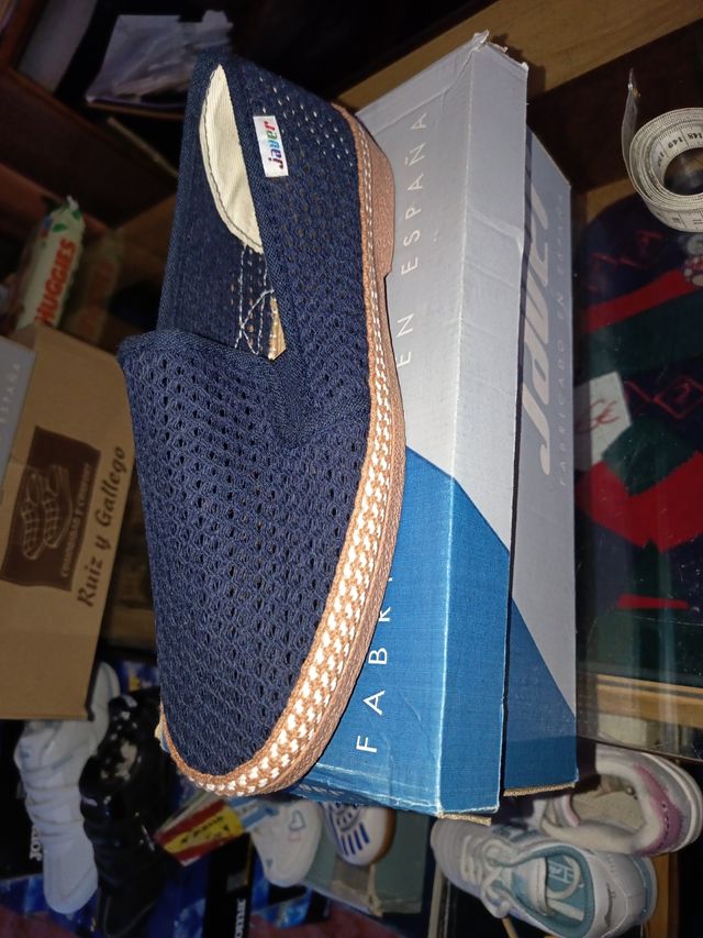 Zapatillas caladas n 44