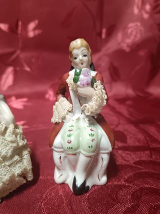 2 Statuine in porcellana vintage 10cm
