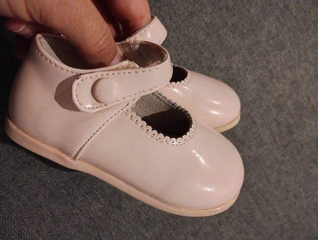 Zapatos charol T. 21