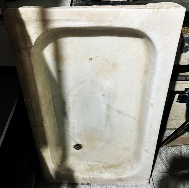 Fregadero-Pica antiguo de Mármol 85x53x11 cms.