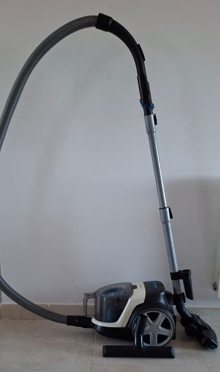 Aspirador Philips PowerPro Compact Serie 3000
