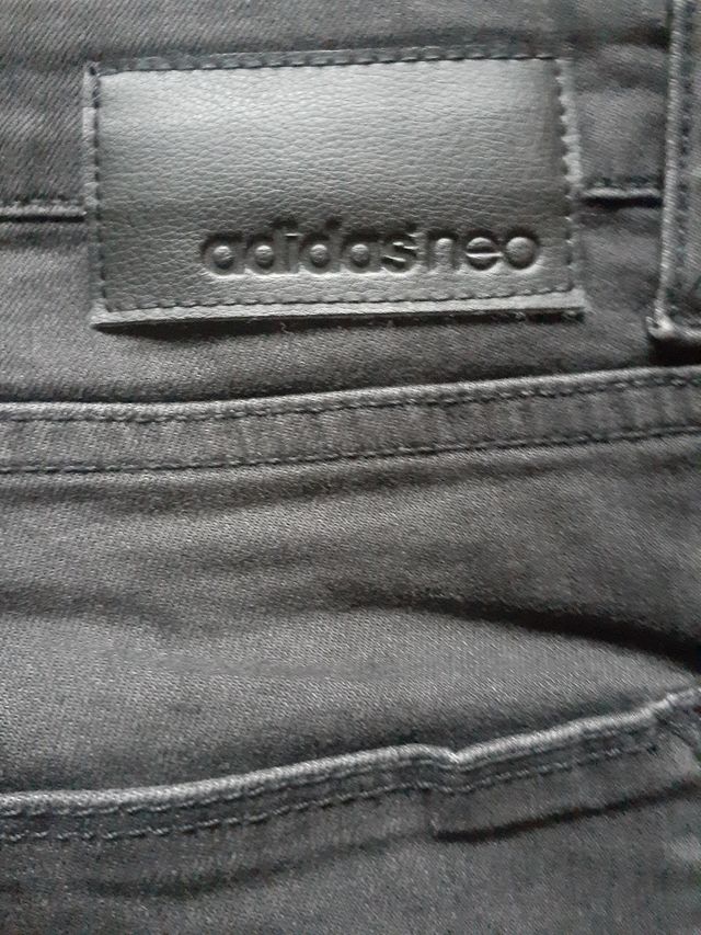 Pantalón Adidas