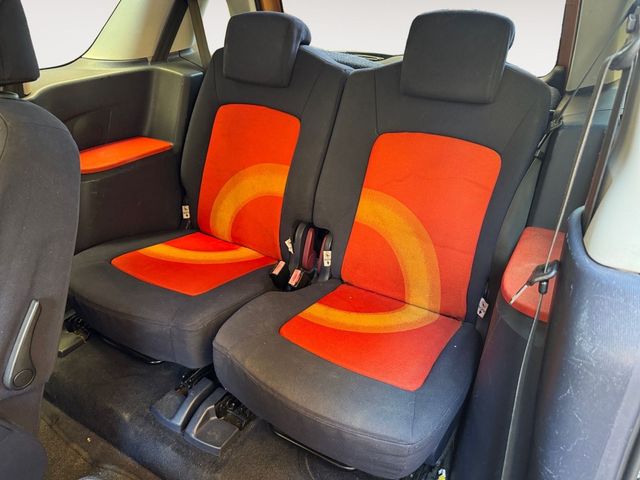 Peugeot 1007 Etiqueta C Automático