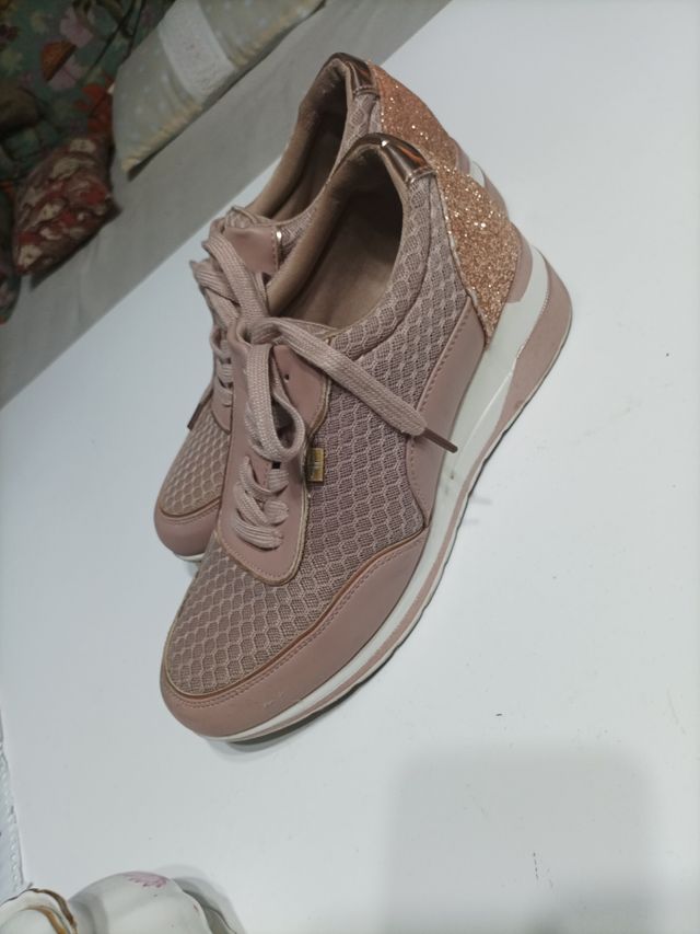 Deportivas con cuña