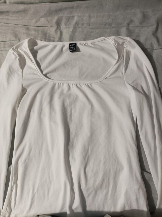 Camisetas chica mlarga 5euros cada una