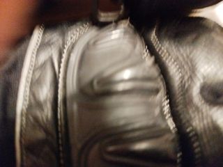 Guantes de moto ajustables.