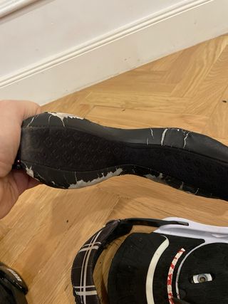 Fijaciones Burton cartel