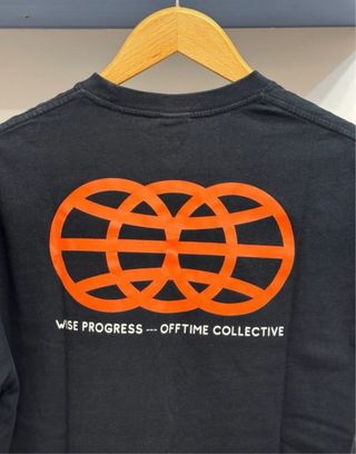 Camiseta negra de Zara