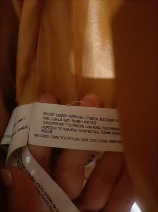Cazadora sahariana cuero Stradivarius 