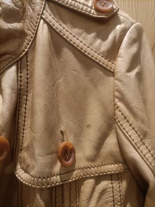 Cazadora sahariana cuero Stradivarius 