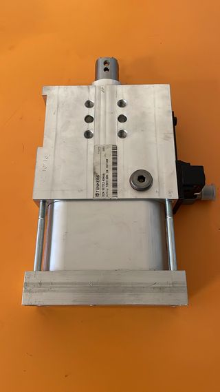 Tünkers (centratore pneumatico) SZK 63 T12 40 Hub