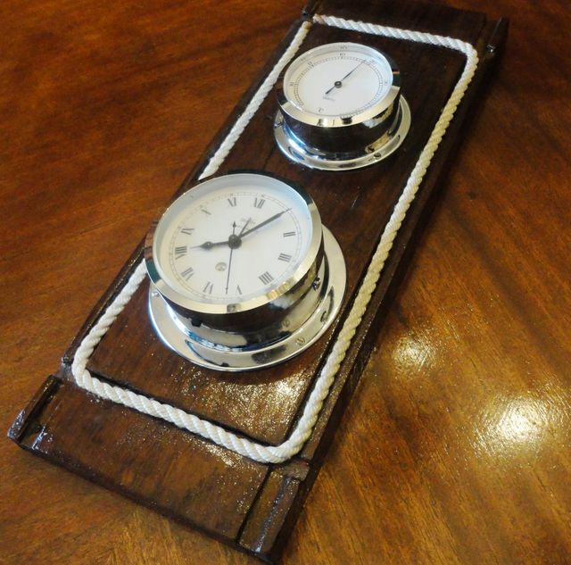 RELOJ Y TERMOMETRO YATE CROMADO SMITH ALARMA GUARD